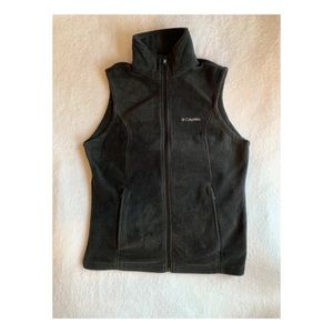 Black Columbia fleece vest